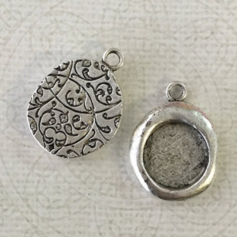 25.7x18.8mm (13.9mm ID) Nunn Design Crest Seal Bezel Pendant - Ant Fine Silver Plated