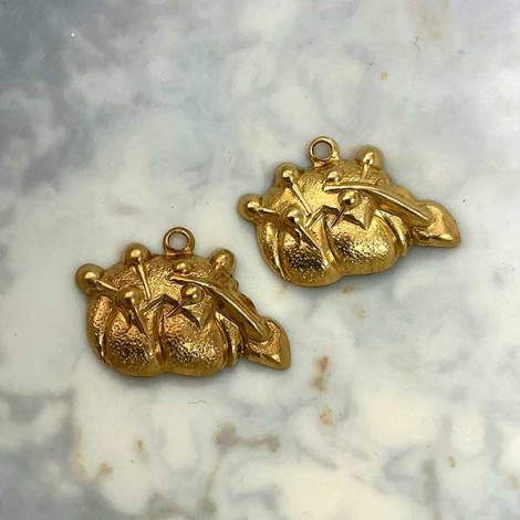 10mm Pincushion Brass Charm - Pack of 4