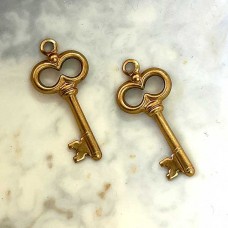 17mm Key Raw Brass Charm - Pack of 10