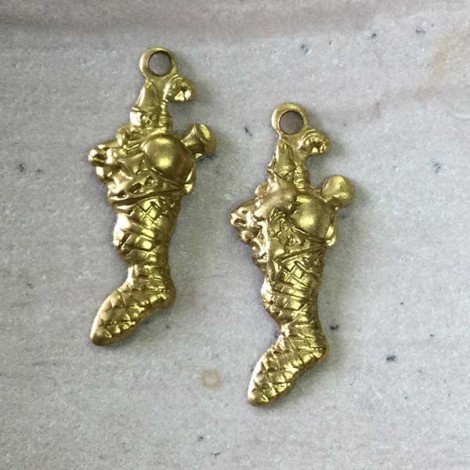 18mm Christmas Stocking Raw Brass Charm - Pack of 4