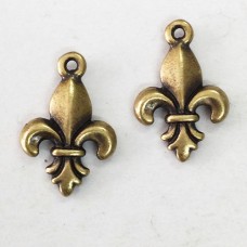 18mm TierraCast Fleur de Lis Charm - Brass Oxide - Pack of 2