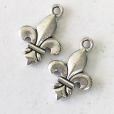 25mm TierraCast Fleur De Lis Drops - Antique Silver Plated  - Pack of 2