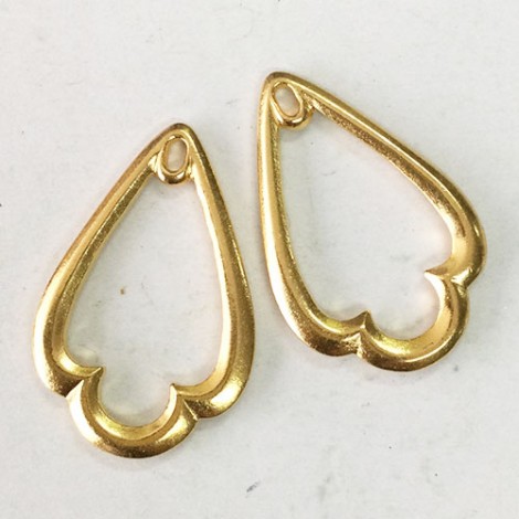 32x21mm TierraCast Trefoil Drops - 22K Gold Plated - Pack of 2 32x21mm TierraCast Trefoil Drops - 22K Gold Plated - Pack of 2