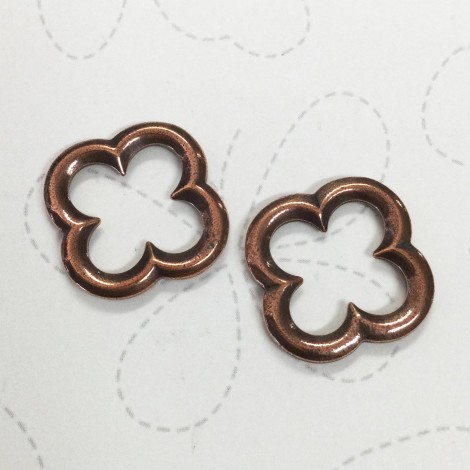 22mm TierraCast Large Quatrefoil Link - Antique Copper - Pack of 2