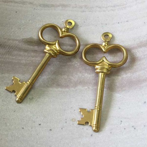 37mm Large Key Brass Charms - Pack of 4 37mm Large Key Brass Charms - Pack of 4