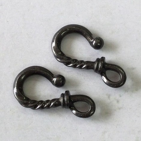 25mm TierraCast Twisted Hook Clasps - Black Oxide Plated - Pack of 2 25mm TierraCast Twisted Hook Clasps - Black Oxide Plated - Pack of 2