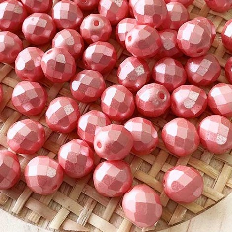 8mm Czech Firepolish Beads - Pastel Lt Coral - Pack of 20 8mm Czech Firepolish Beads - Pastel Lt Coral - Pack of 20