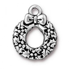 20mm TierraCast Christmas Wreath Charm - Fine Silver Plated - Pack of 2