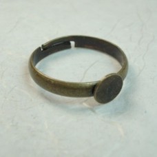 Antique Brass Adjustable Ring with 6mm flat pad - Pack of 2