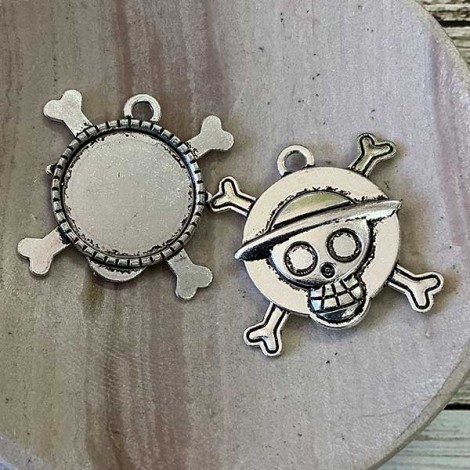 36mm (19mm ID) Ant Silver Alloy Skull Pendant Bezels - Pack of 2 36mm (19mm ID) Ant Silver Alloy Skull Pendant Bezels - Pack of 2