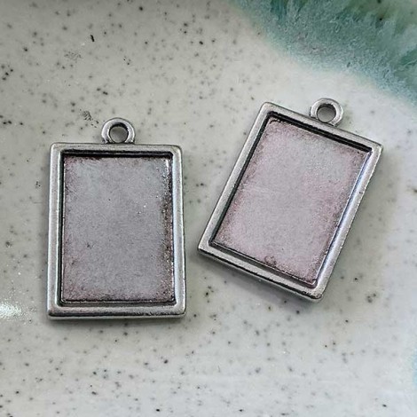 29x18mm Tibetan Silver Ant Pewter Double Side Bezels - Pack of 4 29x18mm Tibetan Silver Ant Pewter Double Side Bezels - Pack of 4