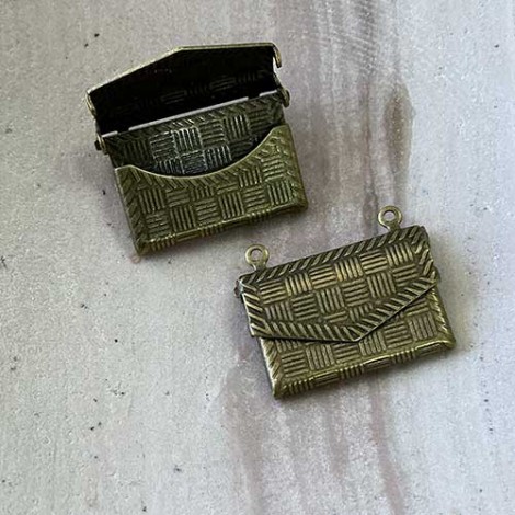 21x14mm Ant Brass Victorian Message Envelope Locket - Each