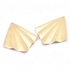 35x27x0.50mm Textured Raw Brass Fan Shaped Charm with 1 Hole