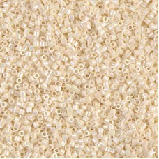 15/0 Delica Seed Beads - Opaque Cream AB