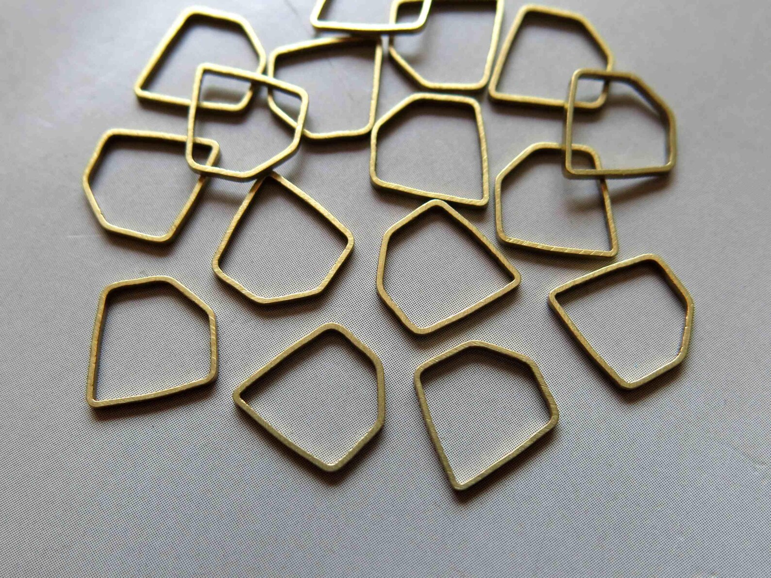 15mm Raw Brass Diamond Shape Ring Links - Pack of 4 | Geometric + Ring ...