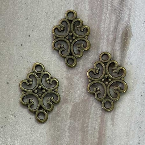 18x13mm Tibetan Style Ant Brass Flower Connectors - Pack of 10 18x13mm Tibetan Style Ant Brass Flower Connectors - Pack of 10