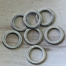 17.4mm Ant Silver Alloy Link Ring Connectors - Pack of 20