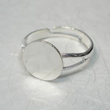 17mm (ID) Silver Plated Adjustable Ring w/10mm Pad