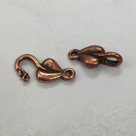 7mmx30mm TierraCast Leaf Hook & Eye Clasp - Pack of 2 7mmx30mm TierraCast Leaf Hook & Eye Clasp - Pack of 2