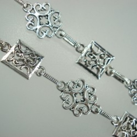 13x19mm Antique Silver Flower Chain - Per metre 13x19mm Antique Silver Flower Chain - Per metre