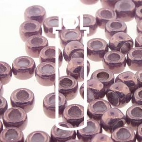 7/0 Matubo Seed Beads - Vega on Chalk