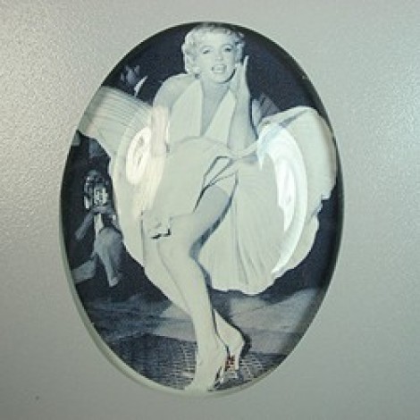 40x30mm Glass Cabochon with Marilyn Monroe - Each