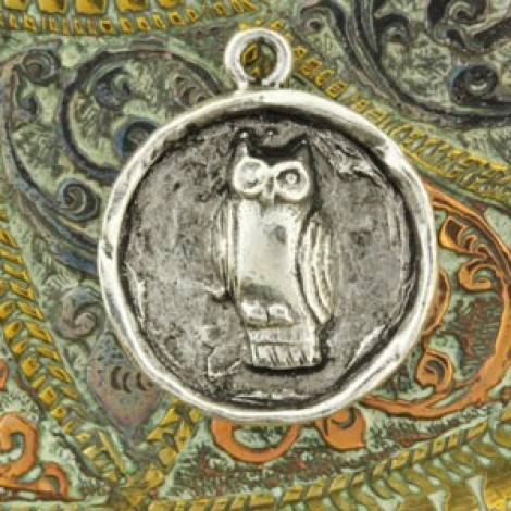 24x21mm Nunn Design Round Owl Medallion