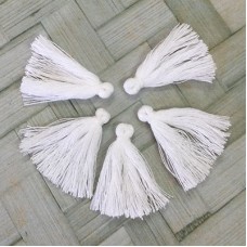 27-30mm Cotton Tassels - White - Pk of 50
