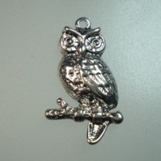 33x18mm Antique Silver Owl Pendant