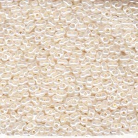 Matsuno 2x4mm Peanut Beads - Ceylon Ivory