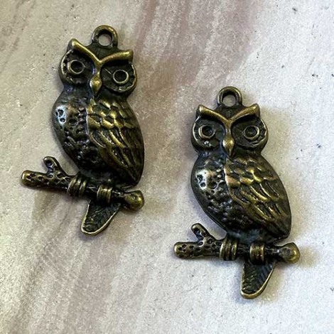 33x18mm Antique Bronze Owl Pendant - Pack of 2 33x18mm Antique Bronze Owl Pendant - Pack of 2