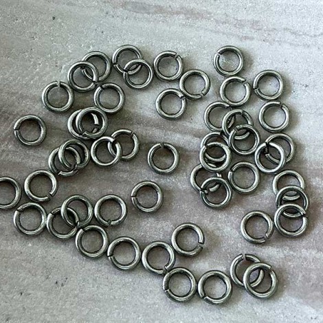 4mm Snapeez II Matte Grey Velvet Snapping Jumprings - Pack of 10 4mm Snapeez II Matte Grey Velvet Snapping Jumprings - Pack of 10
