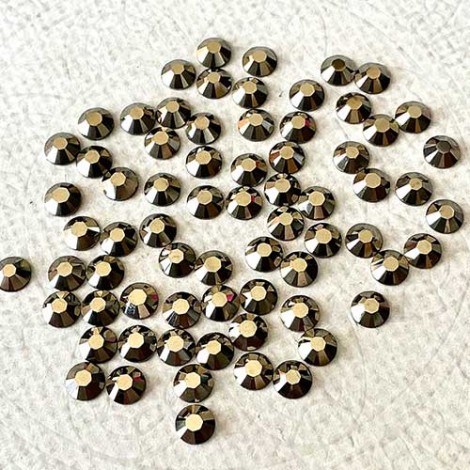 3.9mm SS16 Swarovski Crystal Flatbacks - Metallic Light Gold - Pack of 24 3.9mm SS16 Swarovski Crystal Flatbacks - Metallic Light Gold - Pack of 24