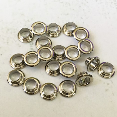 8.8mm outer diameter (5mm ID) Platinum Silver Plated Bead Grommet