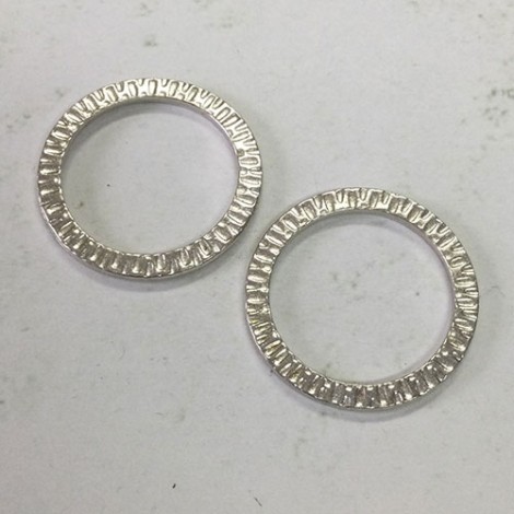 32mm TierraCast Ex-Large Radiant Ring Link - Bright Fine Silver Plated - Pack of 2 32mm TierraCast Ex-Large Radiant Ring Link - Bright Fine Silver Plated - Pack of 2