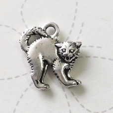 18x16mm TierraCast Scary Cat Charm - Antique Fine Silver Plated