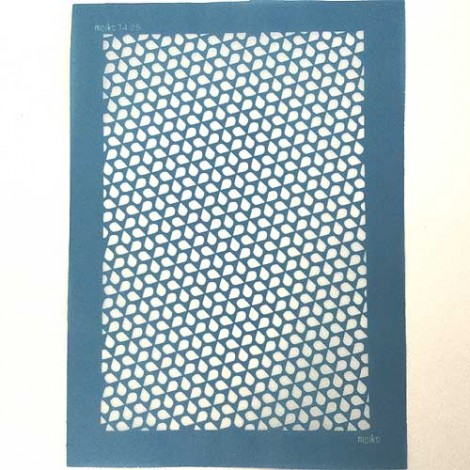 Moiko Silk Screen - 74x105mm - Design 14.25 - Tiny Teardrops